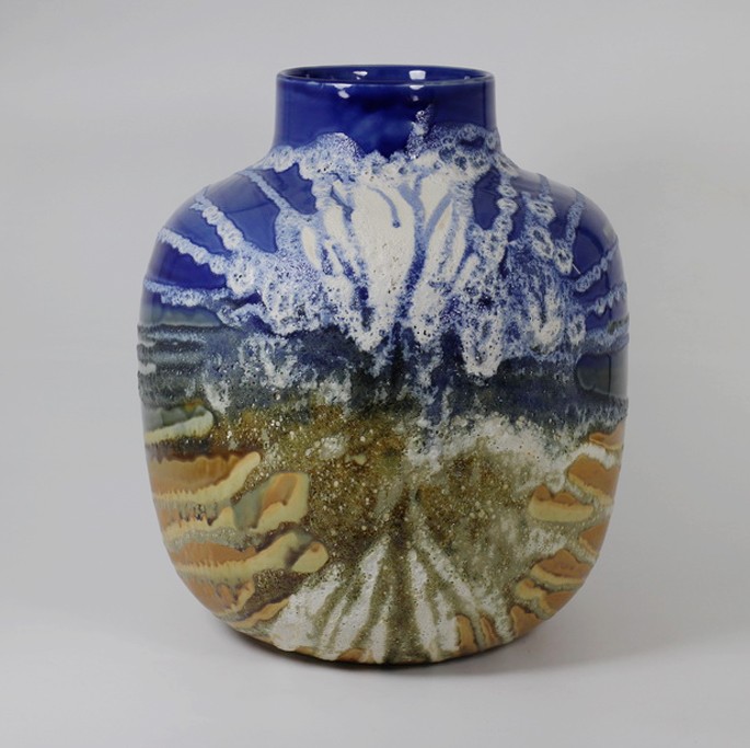 Medium Vases