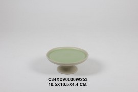 Tray with pedestal