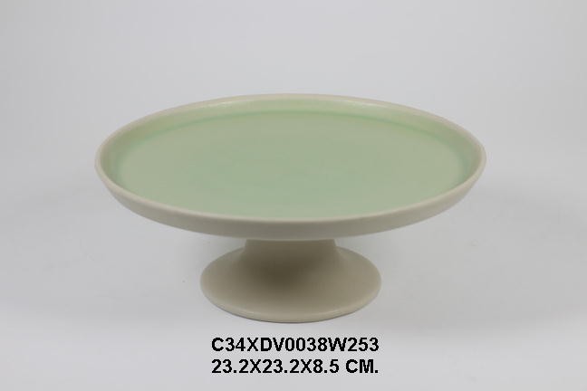 Tray with pedestal