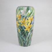 Medium Vases