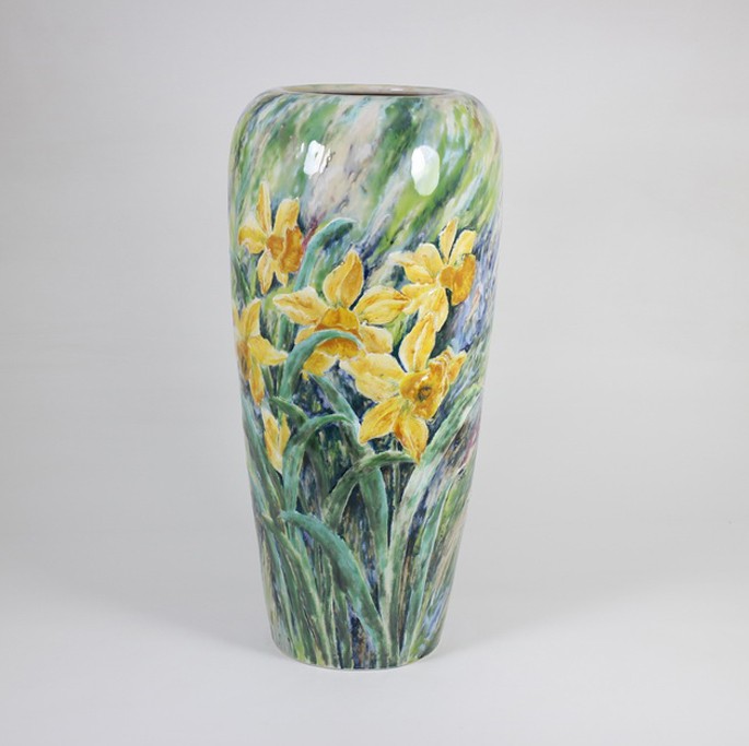 Medium Vases