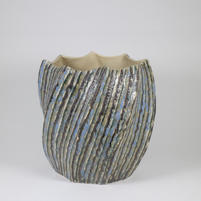 Medium Vases