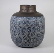 Medium Vases