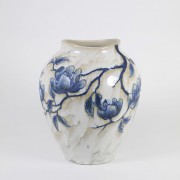 Medium Vases