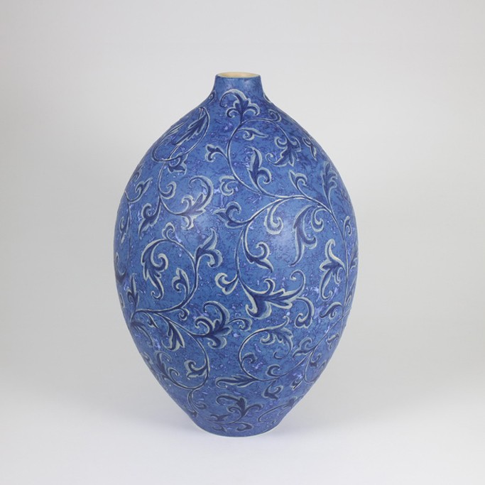 Medium Vases