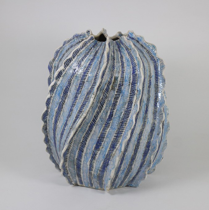 Medium Vases