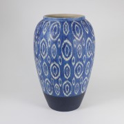 Medium Vases