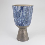 Medium Vases
