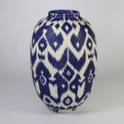 Medium Vases
