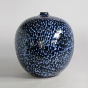 Medium Vases