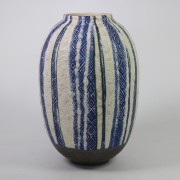 Medium Vases