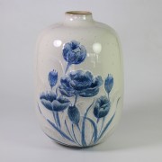 Medium Vases