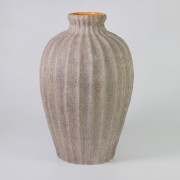 Medium Vases