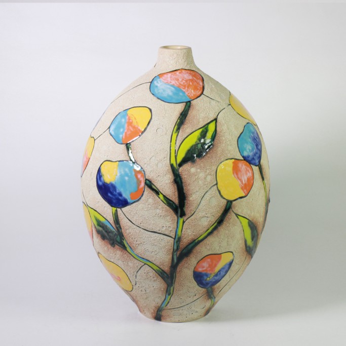 Medium Vases