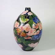 Medium Vases
