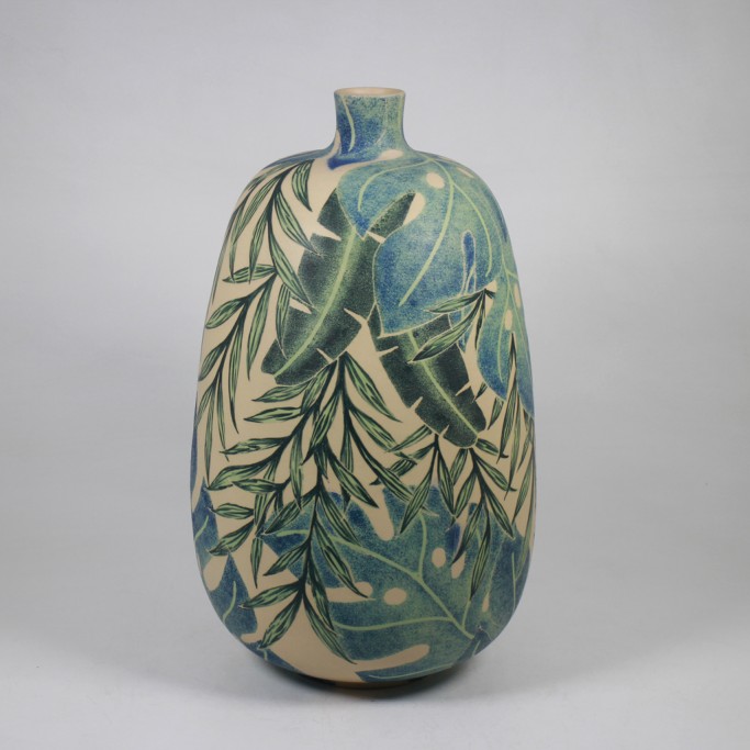Medium Vases