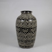 Medium Vases