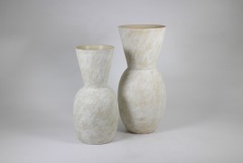 Medium Vases