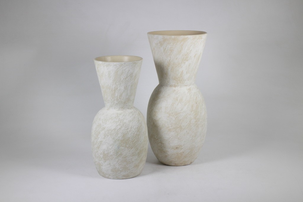 Medium Vases