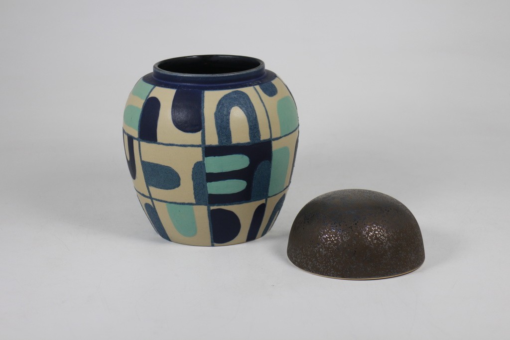 Jar with lid