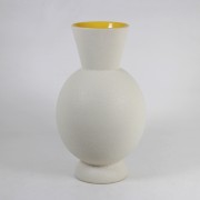 Medium Vases
