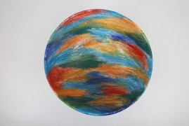 Tray with pedestal