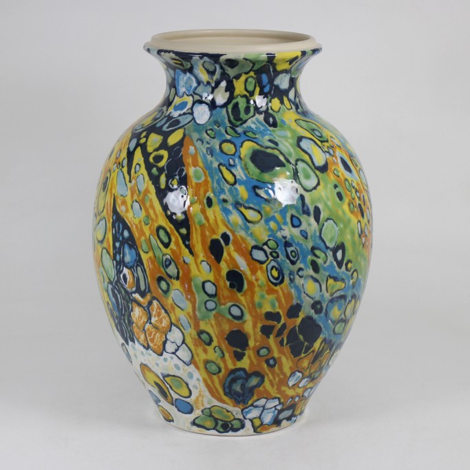 Medium Vases