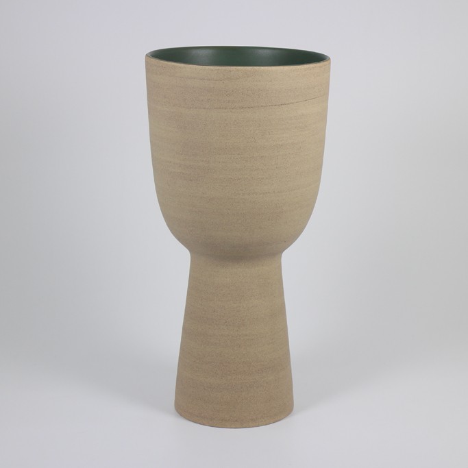 Medium Vases
