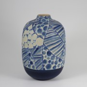 Medium Vases