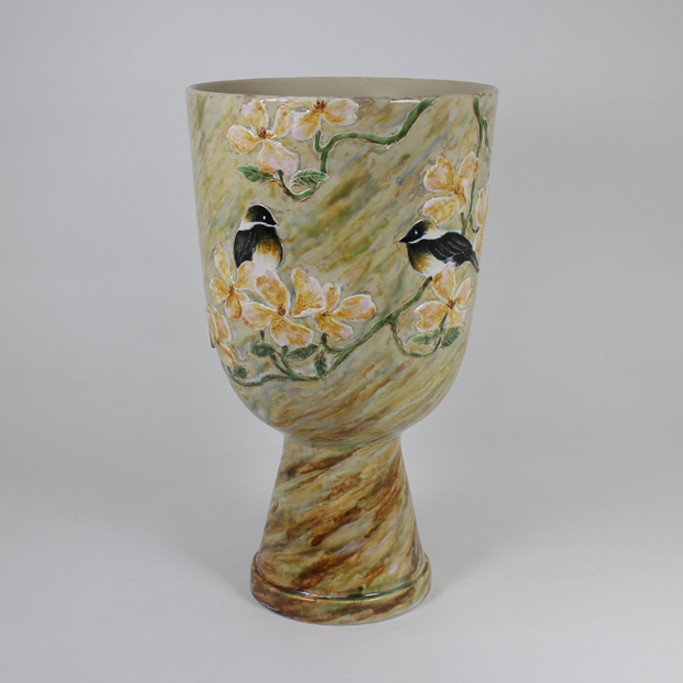 Medium Vases