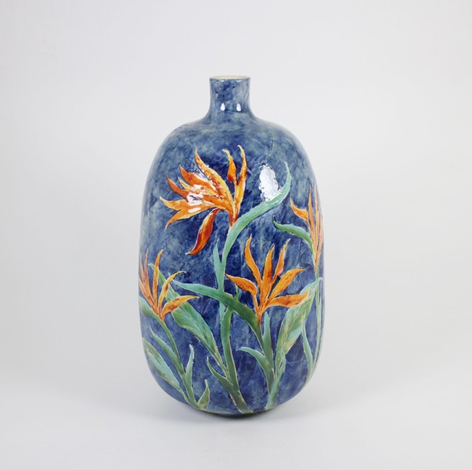 Medium Vases