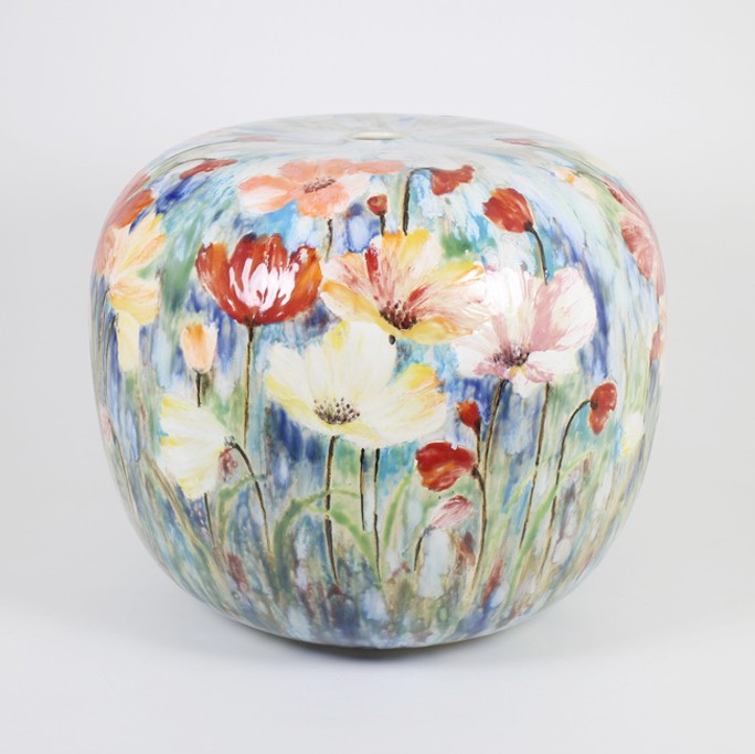 Medium Vases